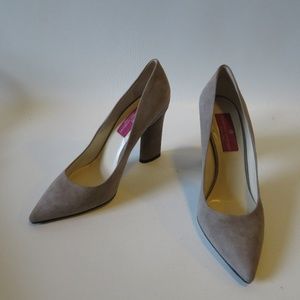 CLORINDA ANTINORI TAUPE SUEDE POINTY TOE PUMPS 7
